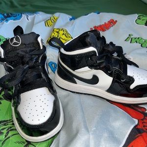 Jordan High Top 1s Black and White